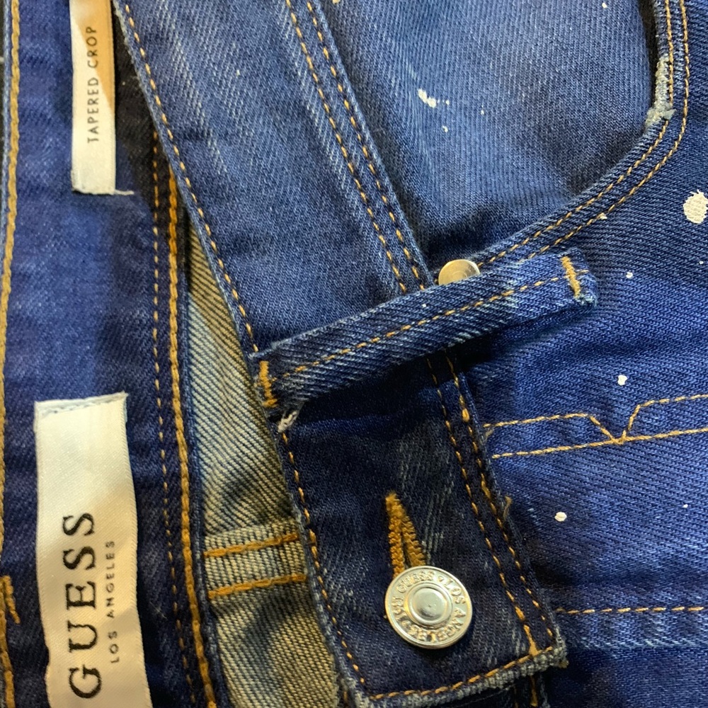 Guess Tapered Crop Jeans - Picture 4 of 6
